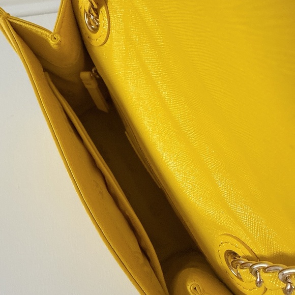 Tory Burch Fleming Small Shoulder Bag Yellow - Picture 6 of 9